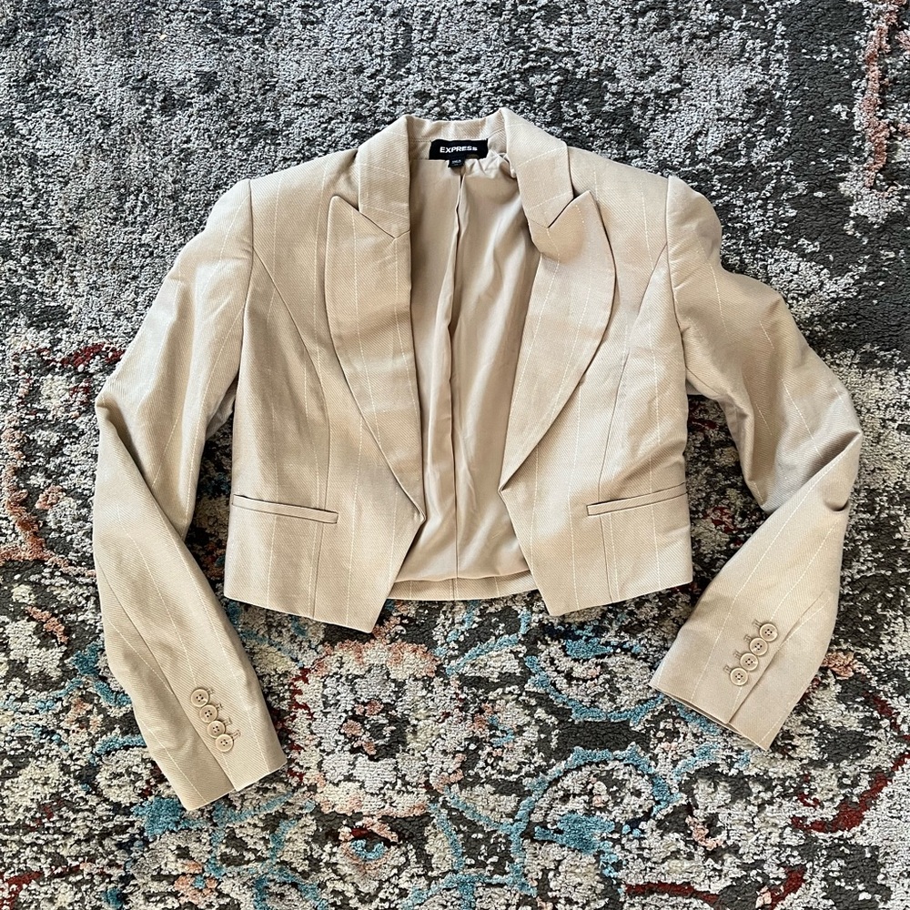 Express Women's Beige Cropped Blazer XS